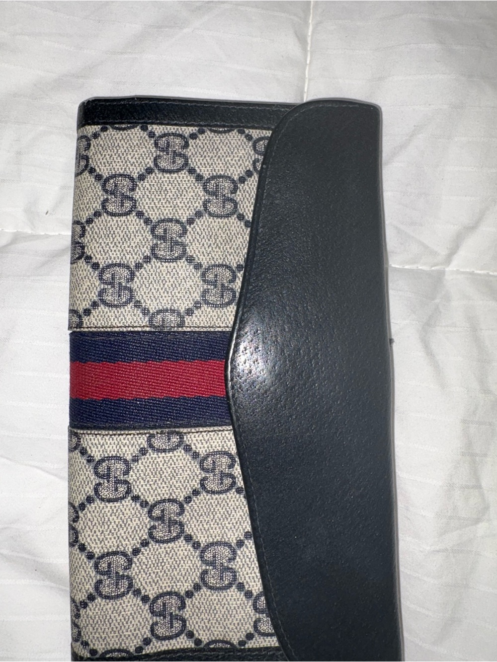 Gucci Black Leather Card Holder with Gold Logo - Picture 8 of 12